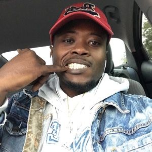 Meet your Posher, Devin